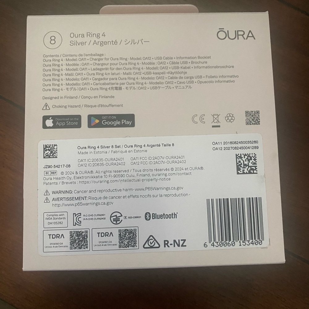 Oura Ring 4 in Elegant Silver